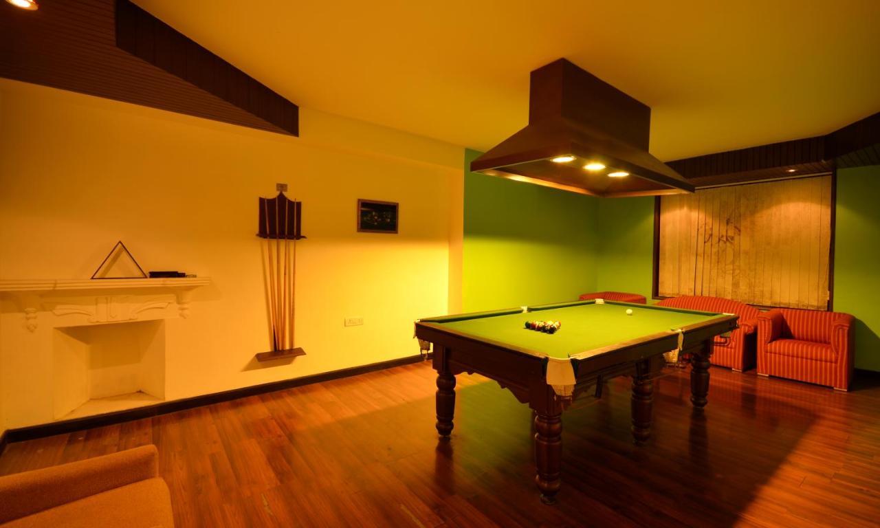 Shervani Hilltop Resort Nainital Eksteriør billede