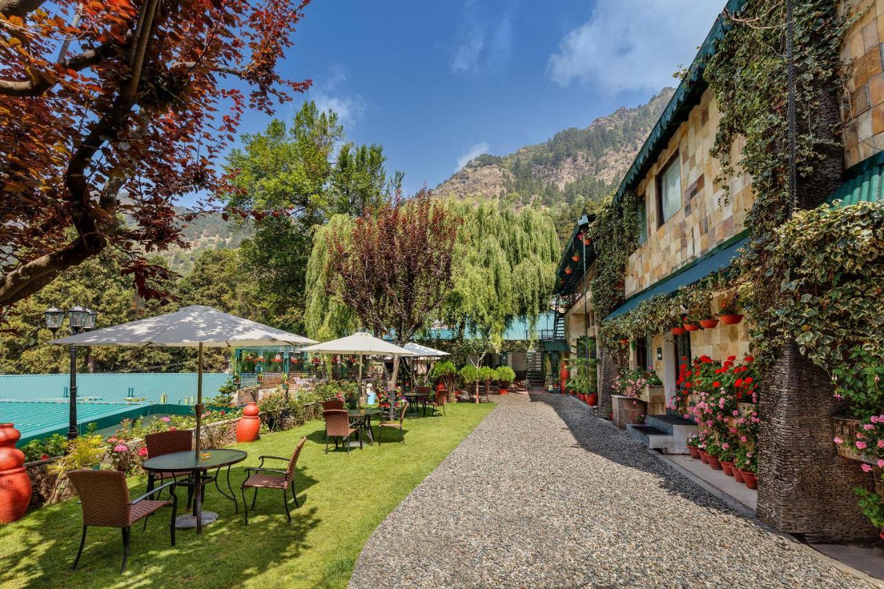 Shervani Hilltop Resort Nainital Eksteriør billede