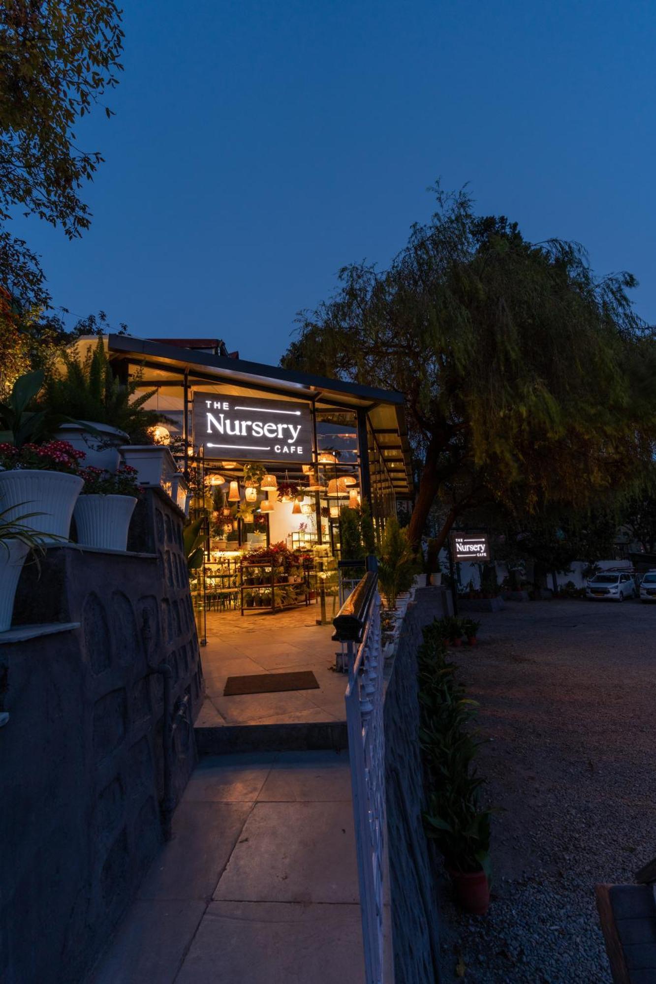 Shervani Hilltop Resort Nainital Eksteriør billede