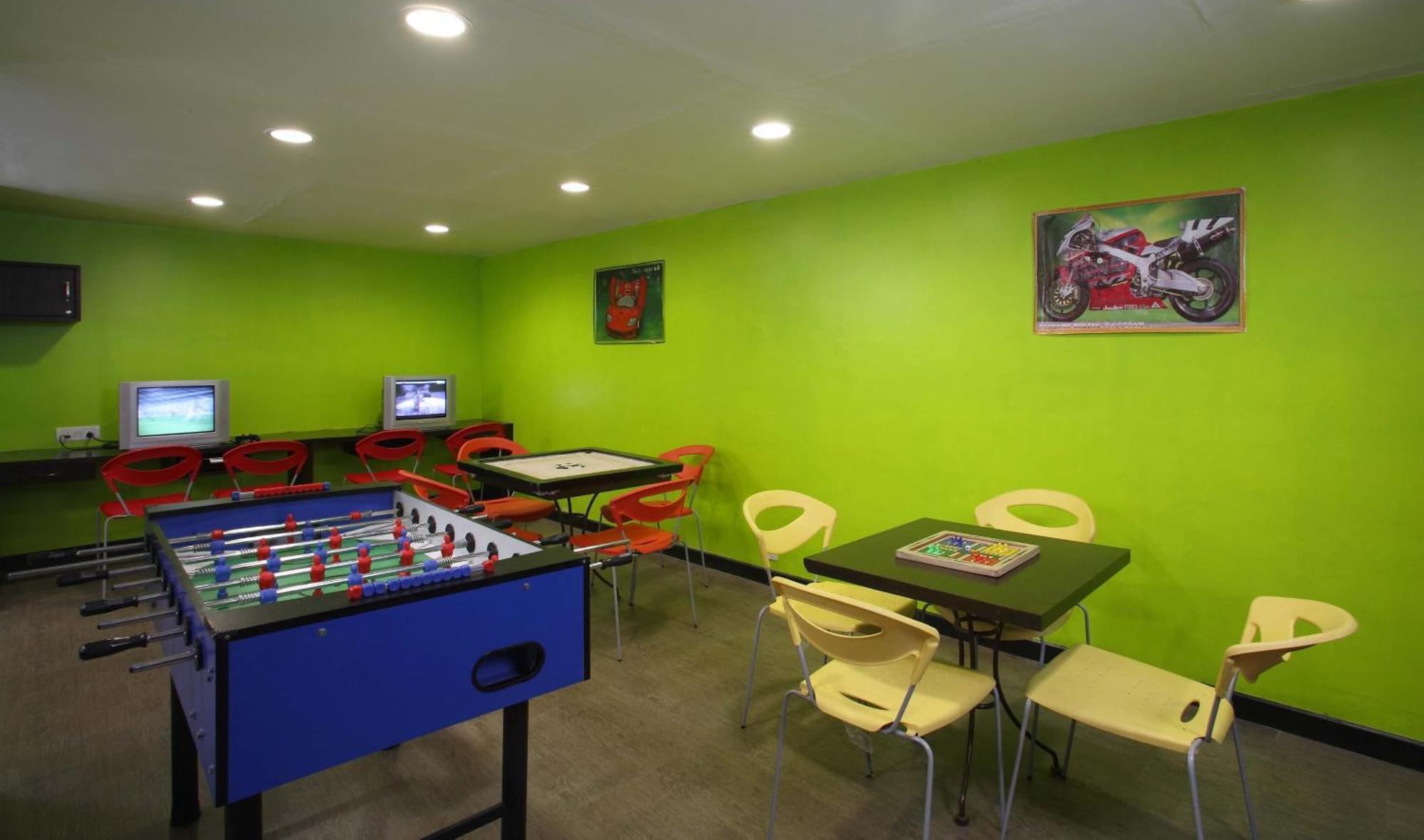 Shervani Hilltop Resort Nainital Eksteriør billede