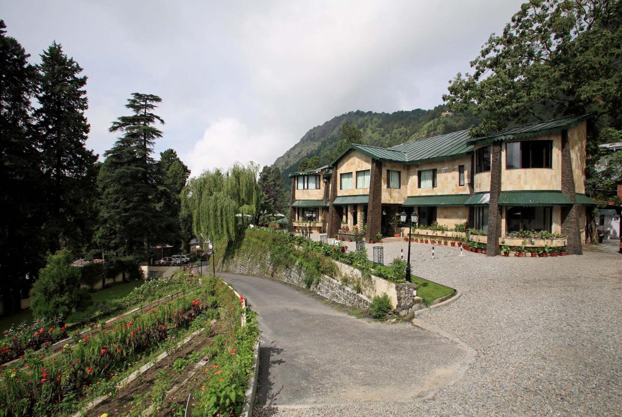 Shervani Hilltop Resort Nainital Eksteriør billede